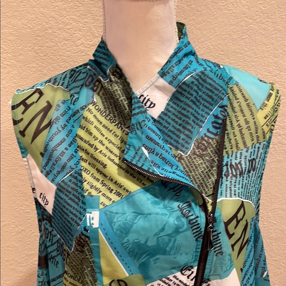 Feratelli Asymmetrical Green and Blue Blouse with Mandarin Collar - Picture 2 of 6
